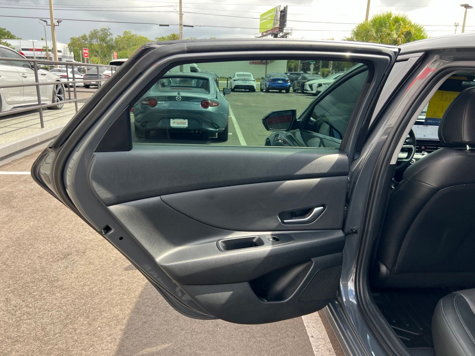 2023 Hyundai Elantra Hybrid Limited