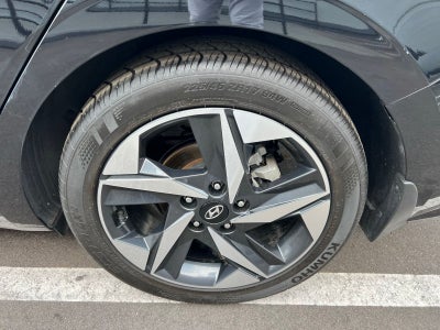2022 Hyundai Elantra Limited