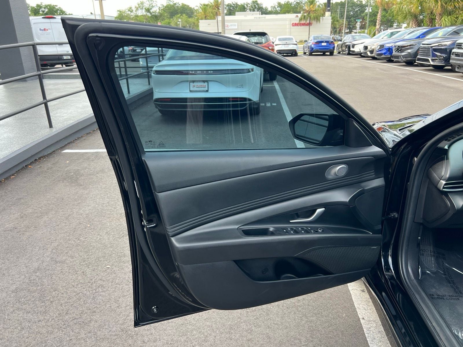 2022 Hyundai Elantra Limited
