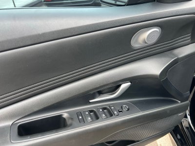 2022 Hyundai Elantra Limited