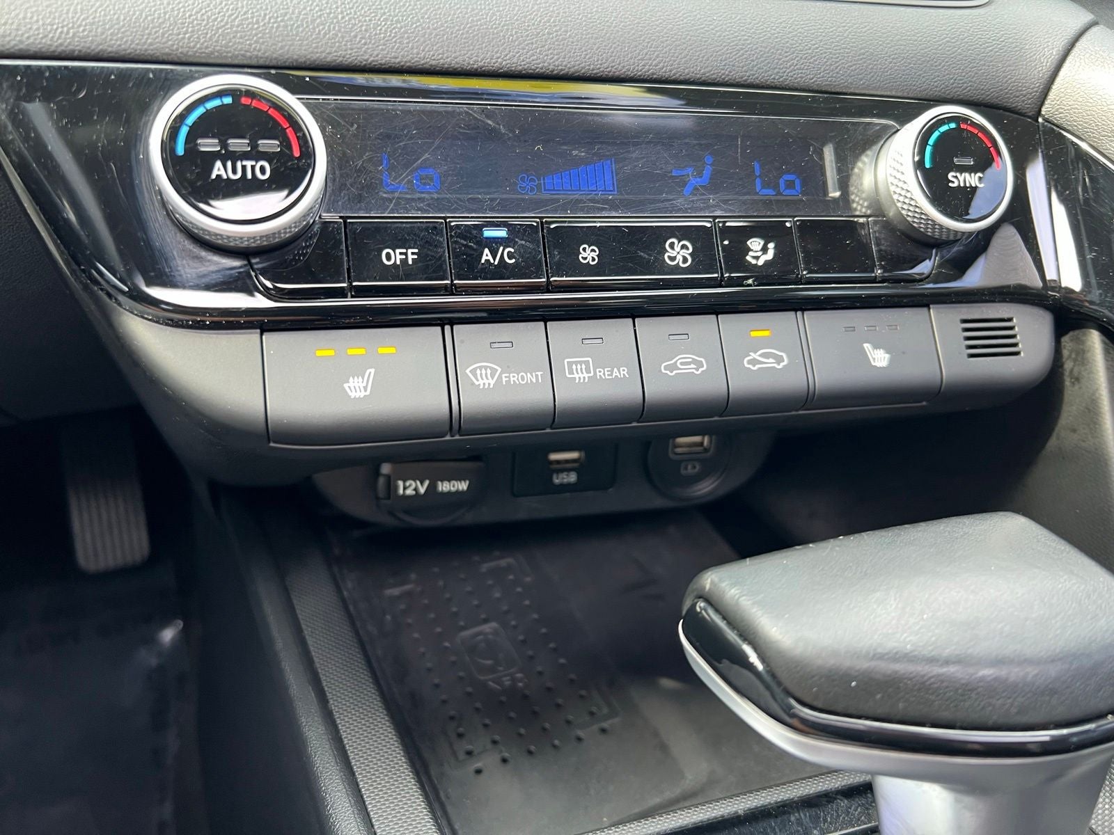 2022 Hyundai Elantra Limited