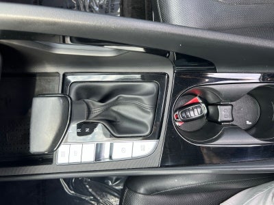 2022 Hyundai Elantra Limited