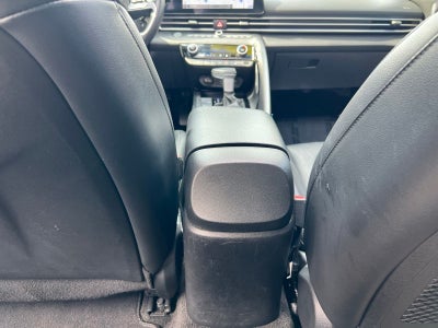 2022 Hyundai Elantra Limited