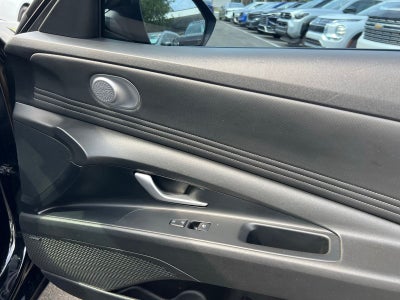 2022 Hyundai Elantra Limited