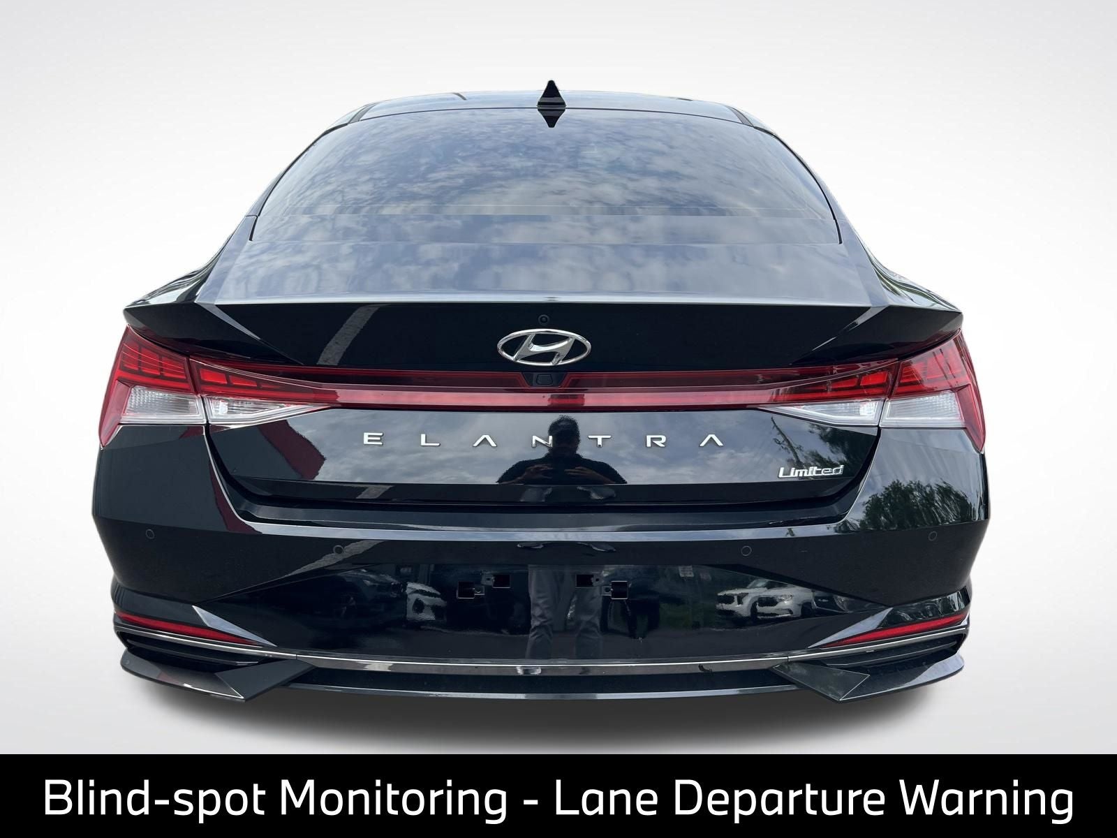 2022 Hyundai Elantra Limited