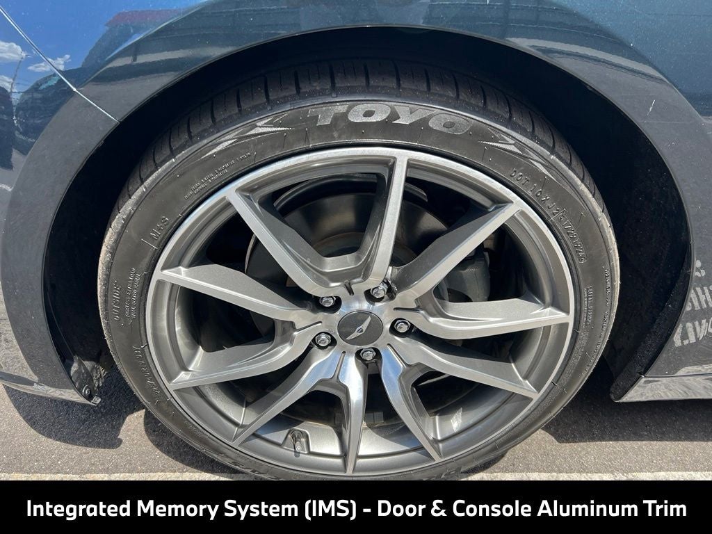 2022 Genesis G70 2.0T