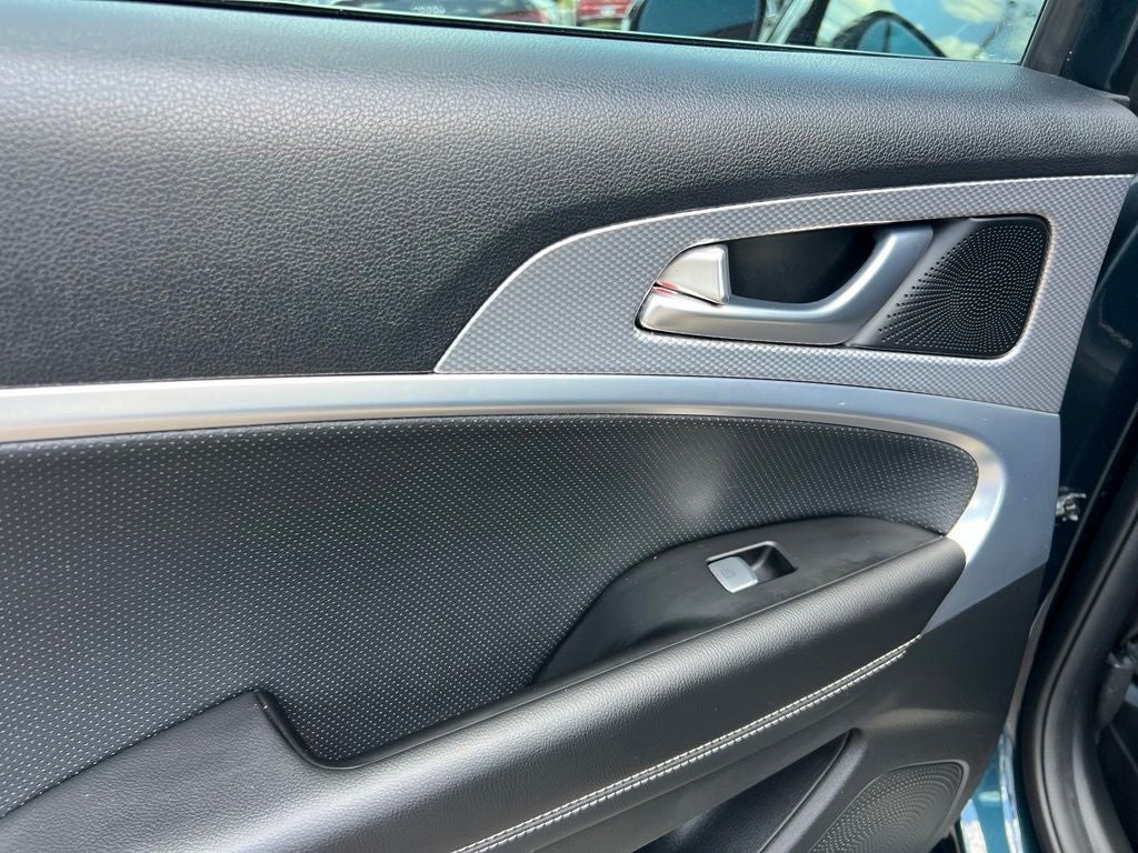 2022 Genesis G70 2.0T