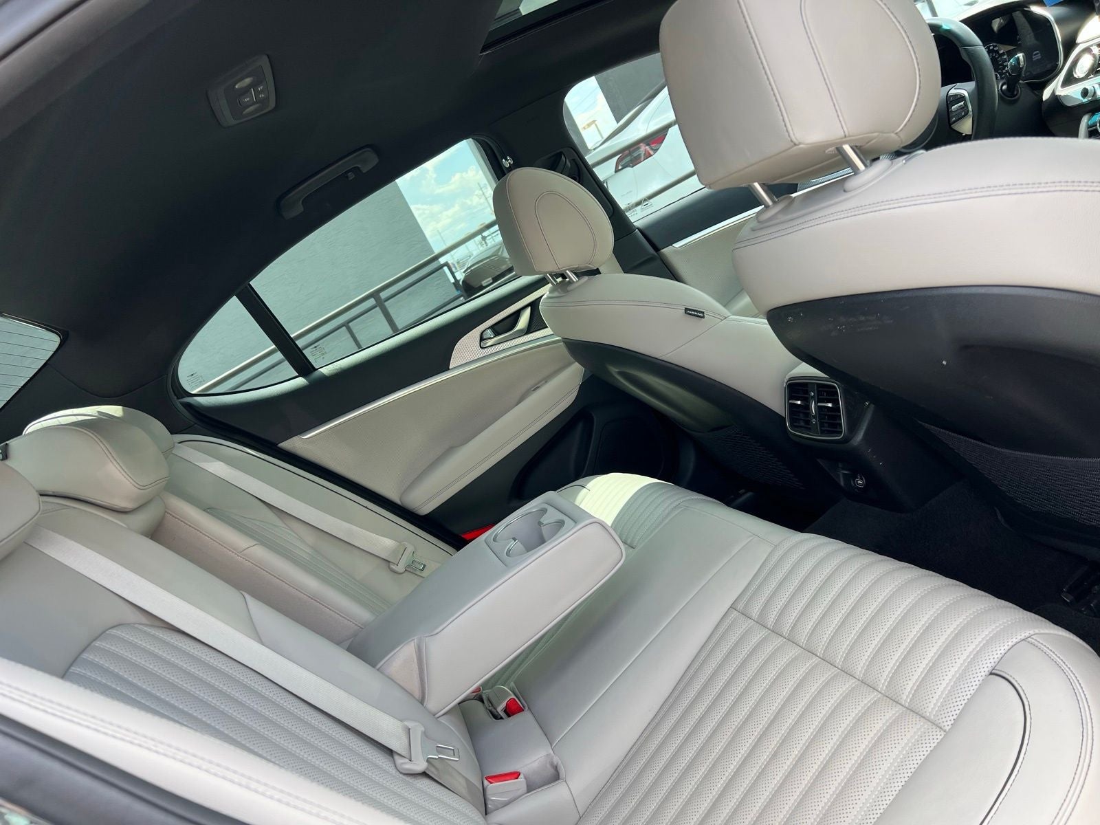 2023 Genesis G70 2.0T