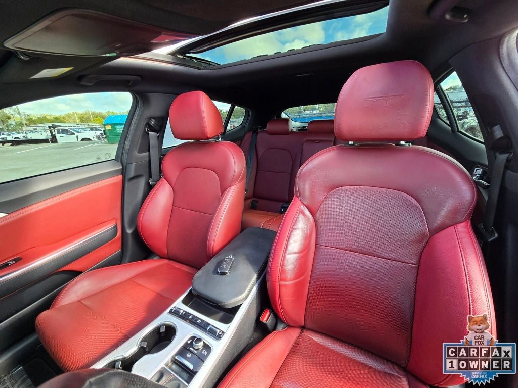 2022 Kia Stinger GT1