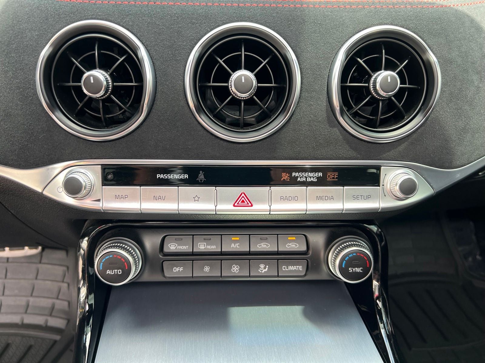 2023 Kia Stinger GT2