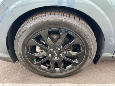 2024 Kia Carnival SX