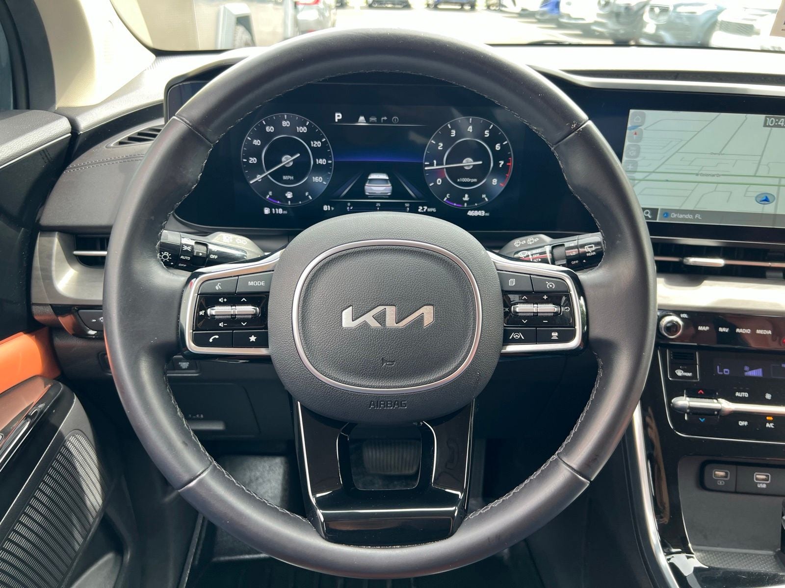 2024 Kia Carnival SX