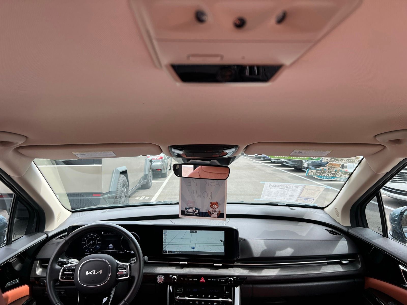2024 Kia Carnival SX