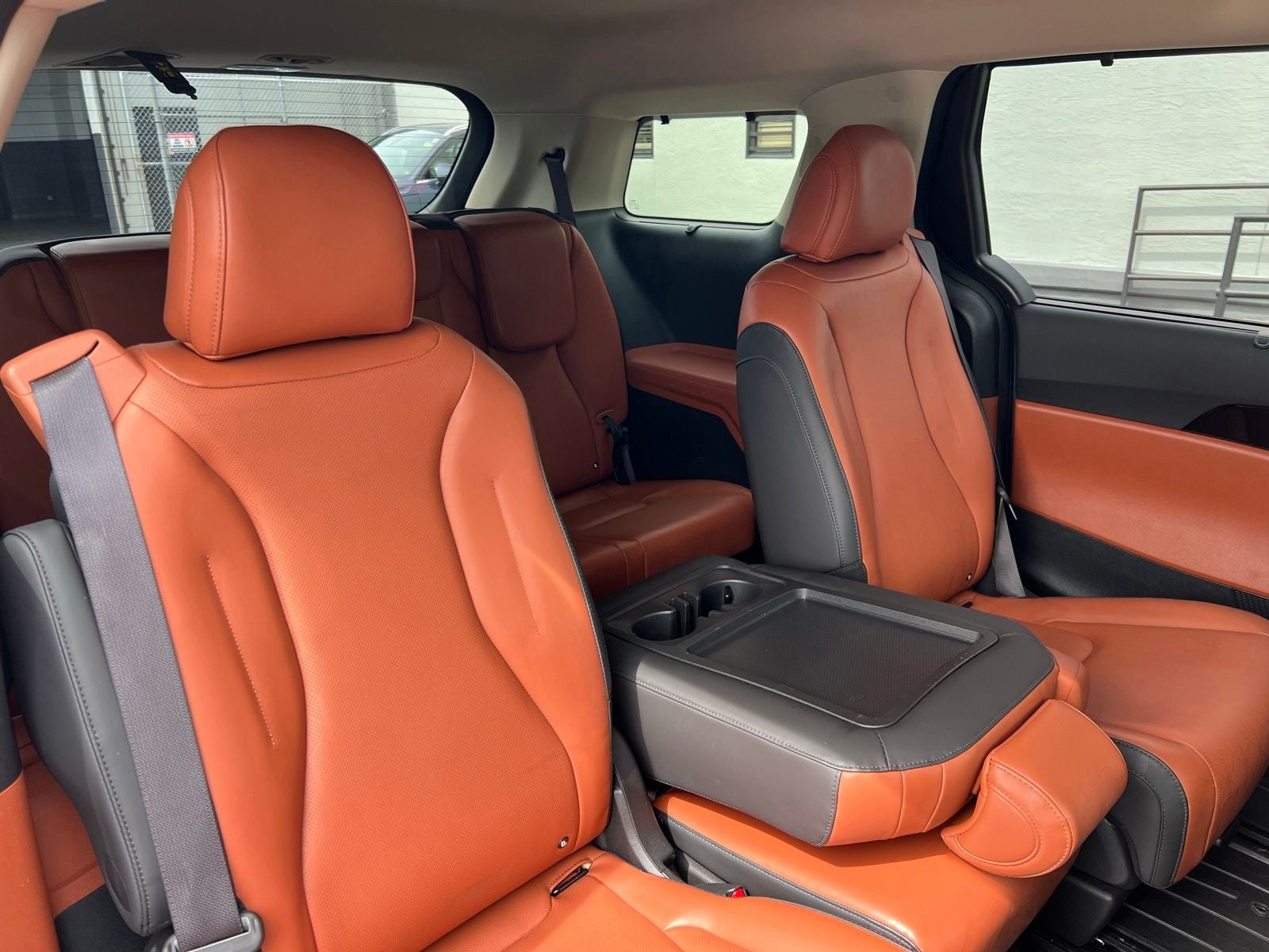 2024 Kia Carnival SX