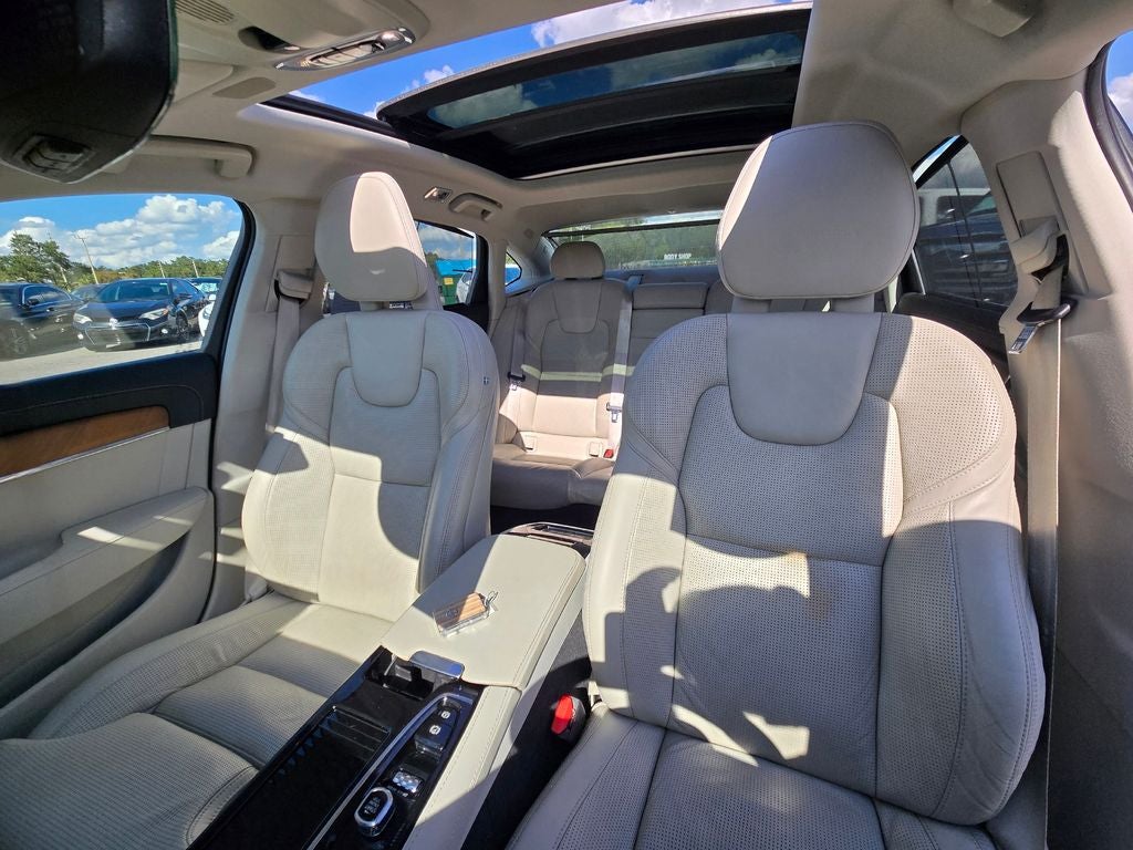 2018 Volvo S90 Hybrid T8 Inscription