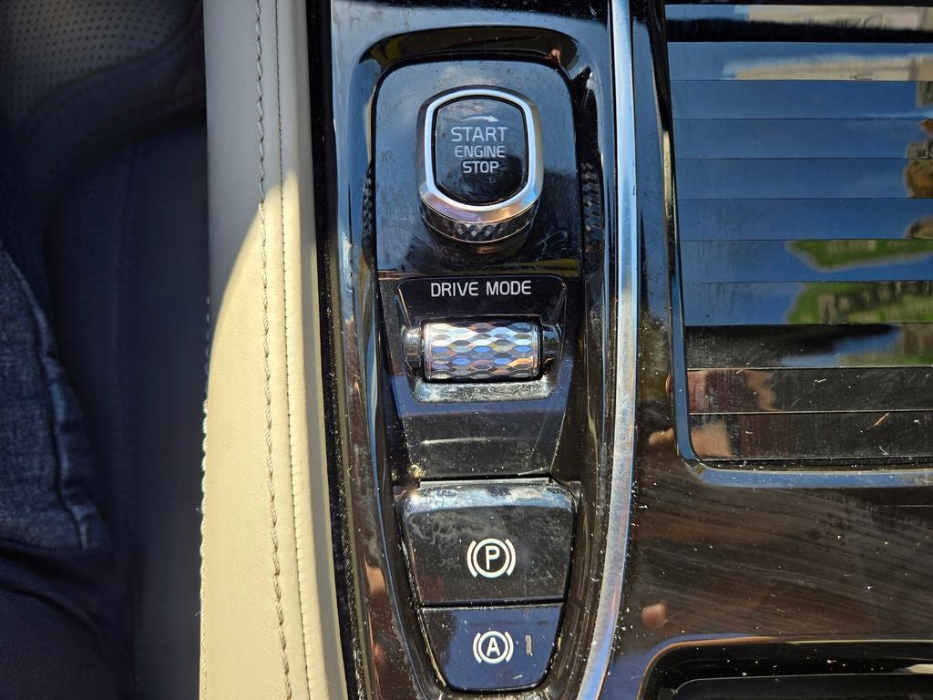 2018 Volvo S90 Hybrid T8 Inscription