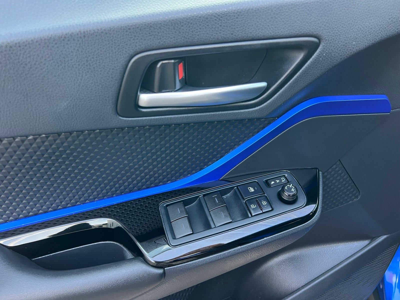 2021 Toyota C-HR XLE