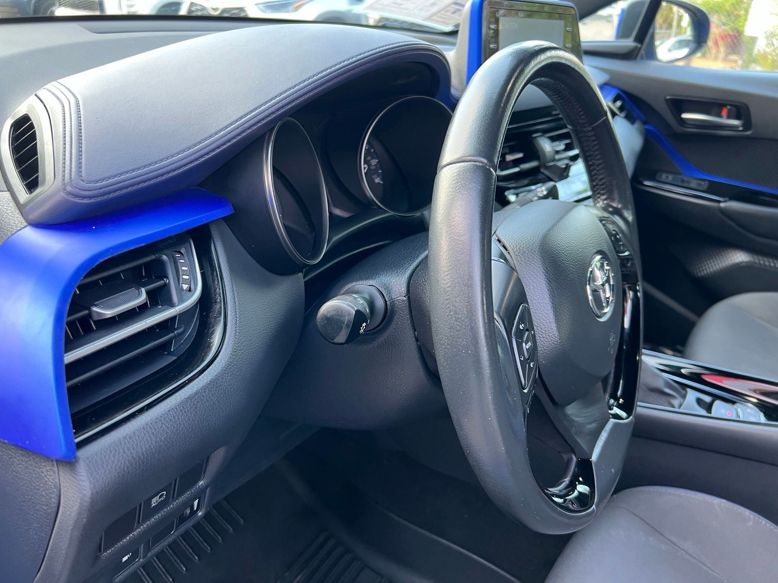 2021 Toyota C-HR XLE