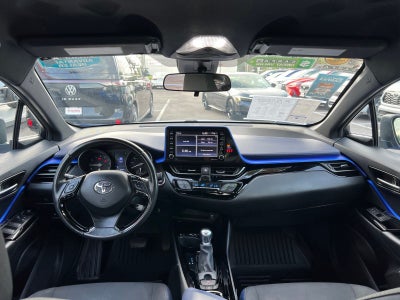 2021 Toyota C-HR XLE