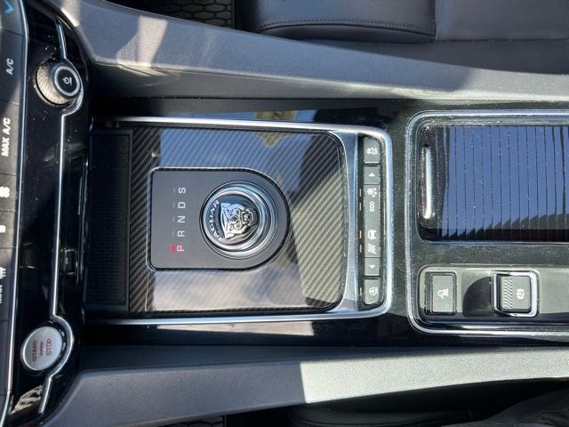 2020 Jaguar F-PACE 25t Premium