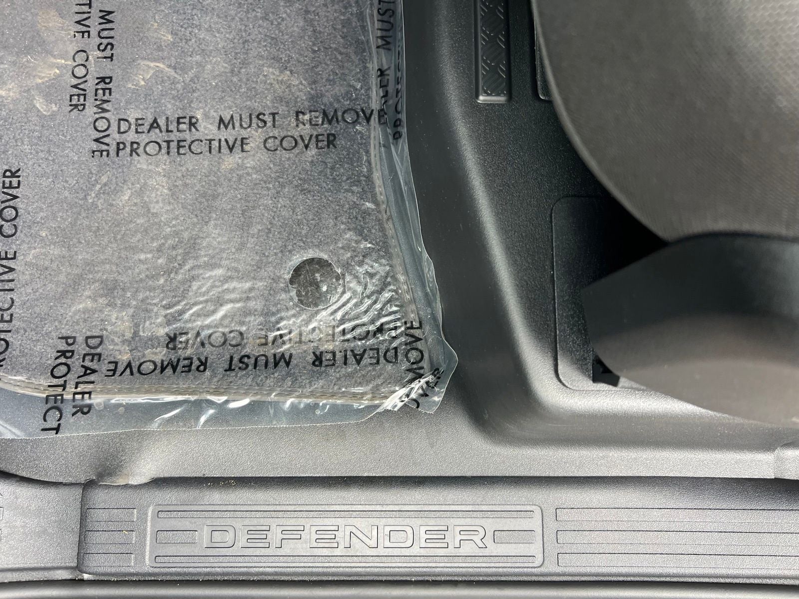 2025 Land Rover Defender 110 S