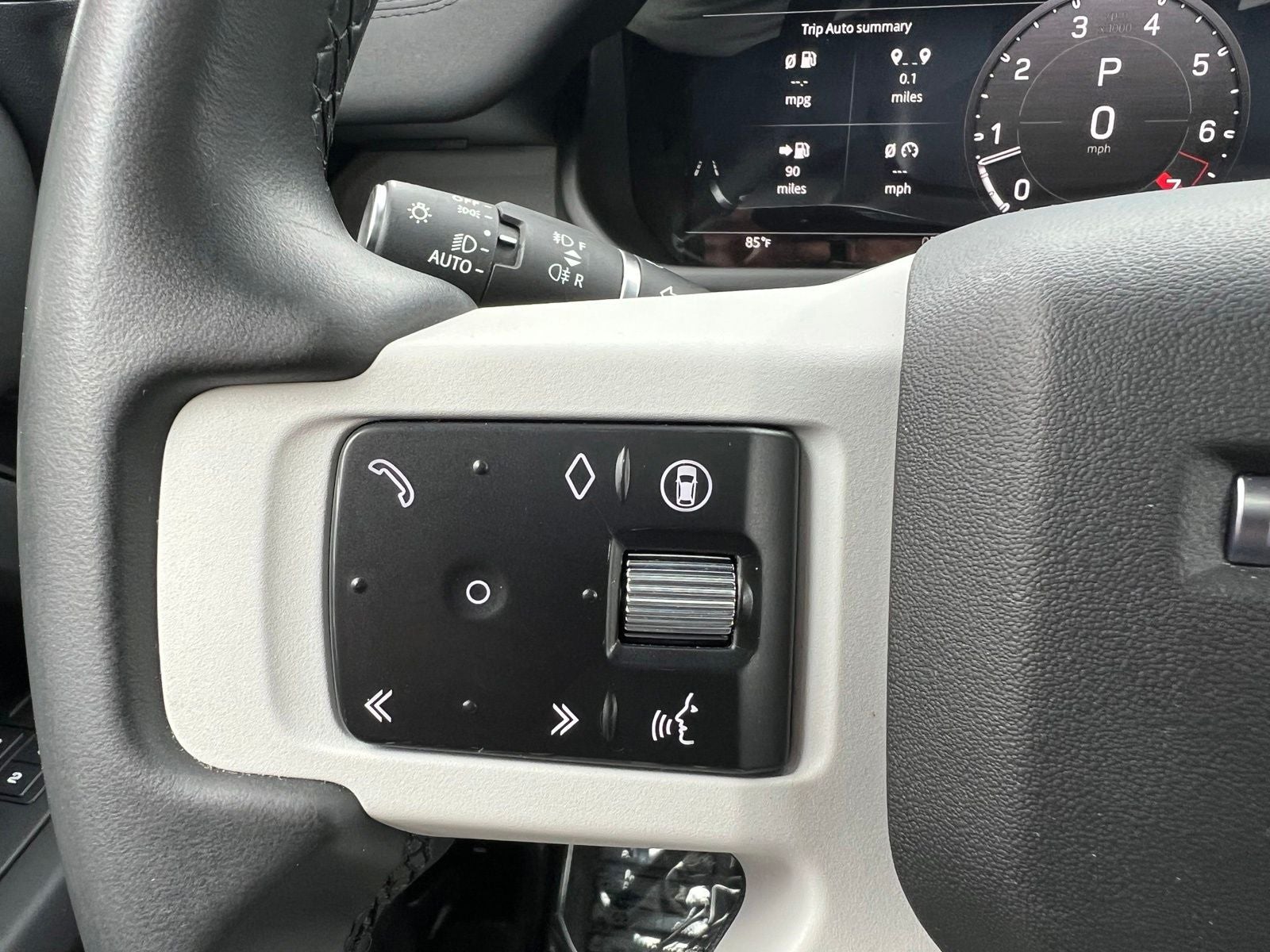 2025 Land Rover Defender 110 S