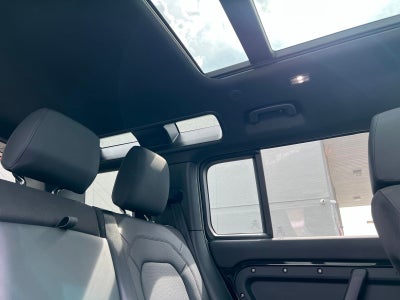 2025 Land Rover Defender 110 S
