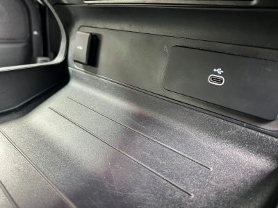 2025 Land Rover Defender 110 S