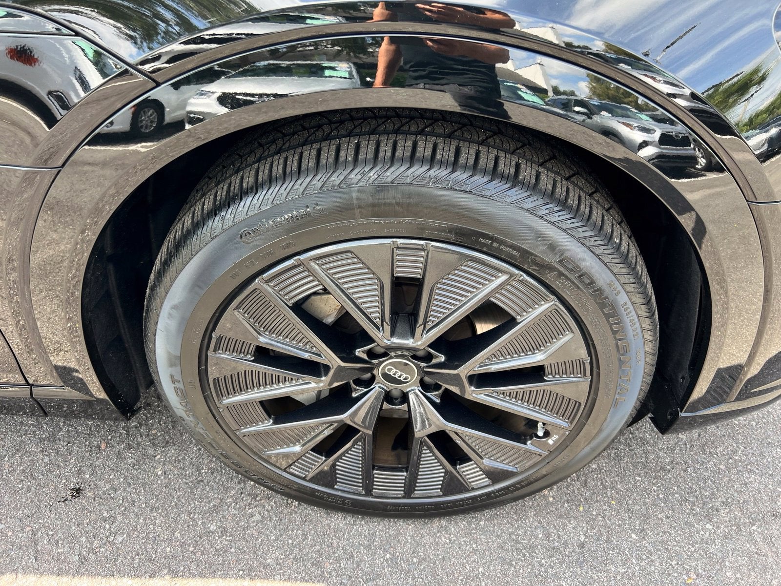 2024 Audi Q8 e-tron Prestige quattro