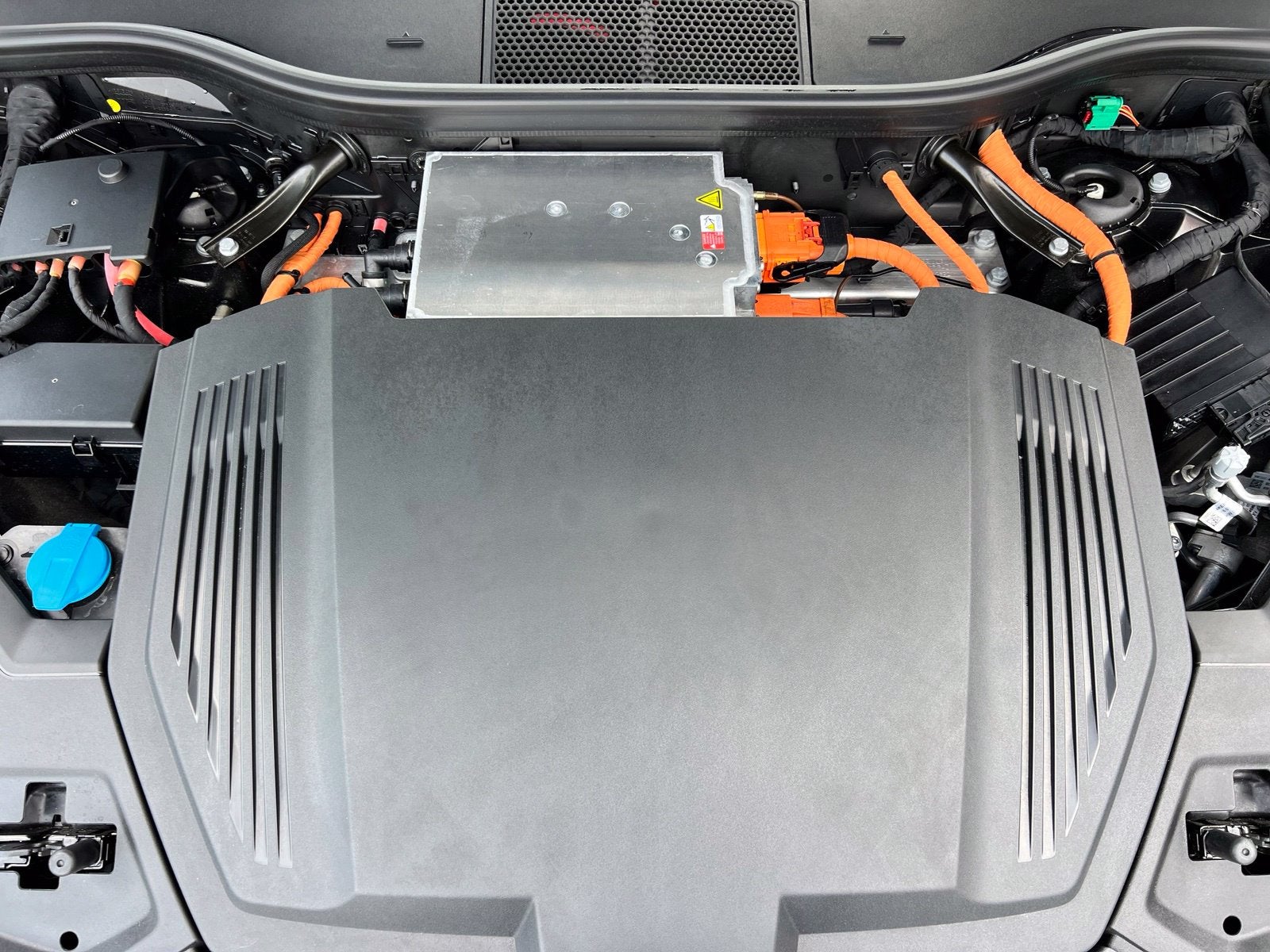 2024 Audi Q8 e-tron Prestige quattro