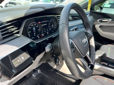2024 Audi Q8 e-tron Prestige quattro