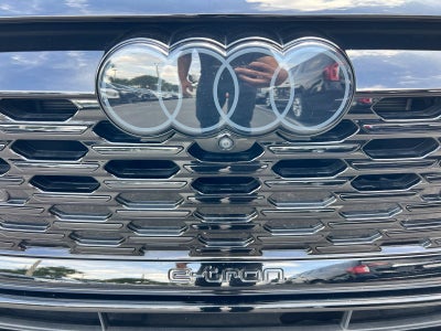 2024 Audi Q8 e-tron Prestige quattro