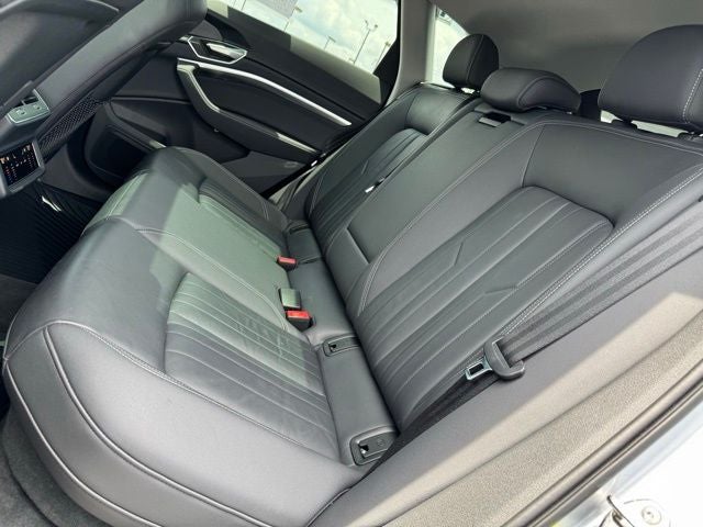 2022 Audi e-tron Premium quattro