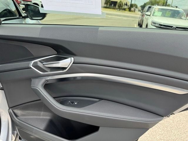 2022 Audi e-tron Premium quattro