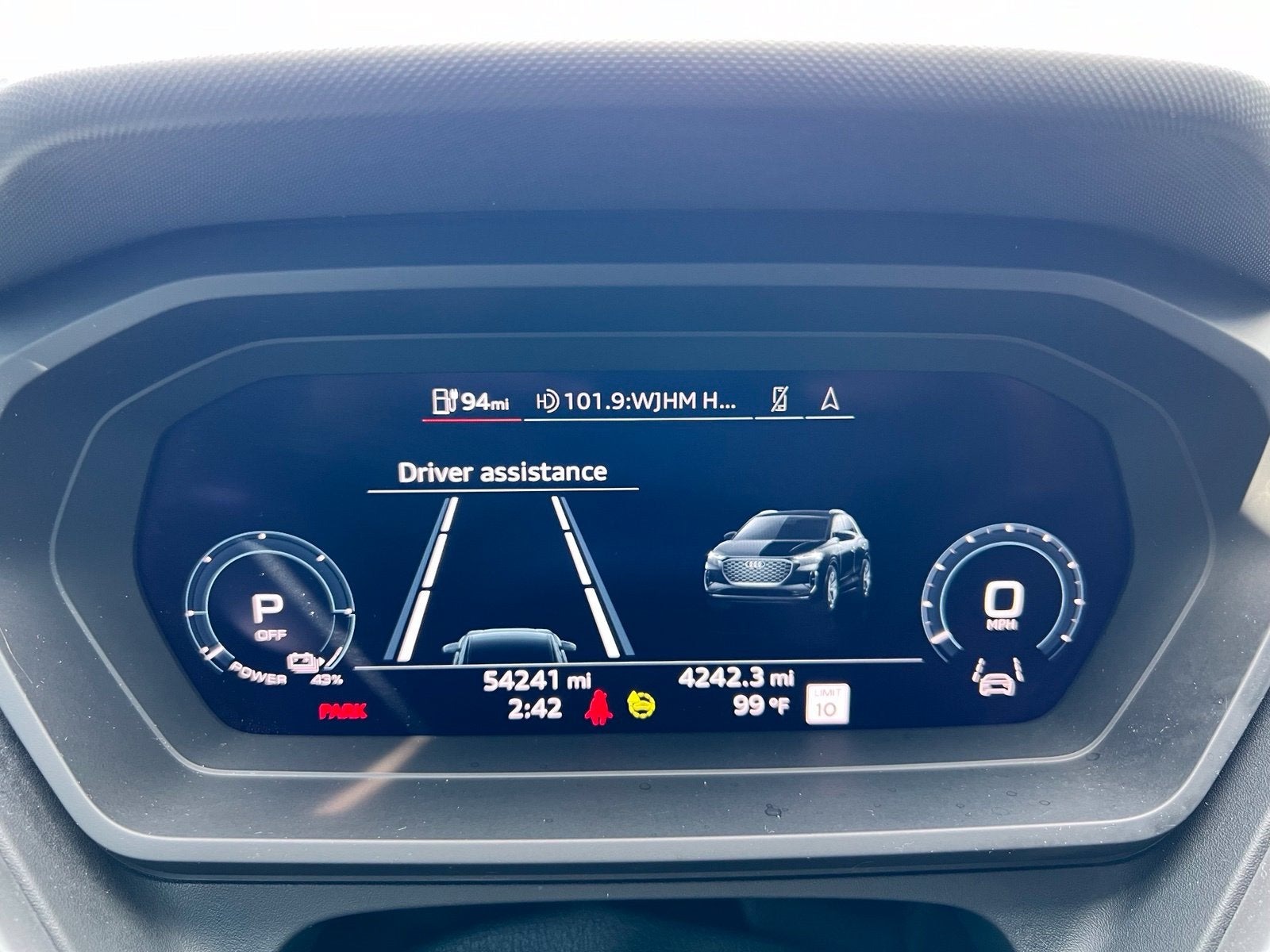 2024 Audi Q4 e-tron Premium Plus