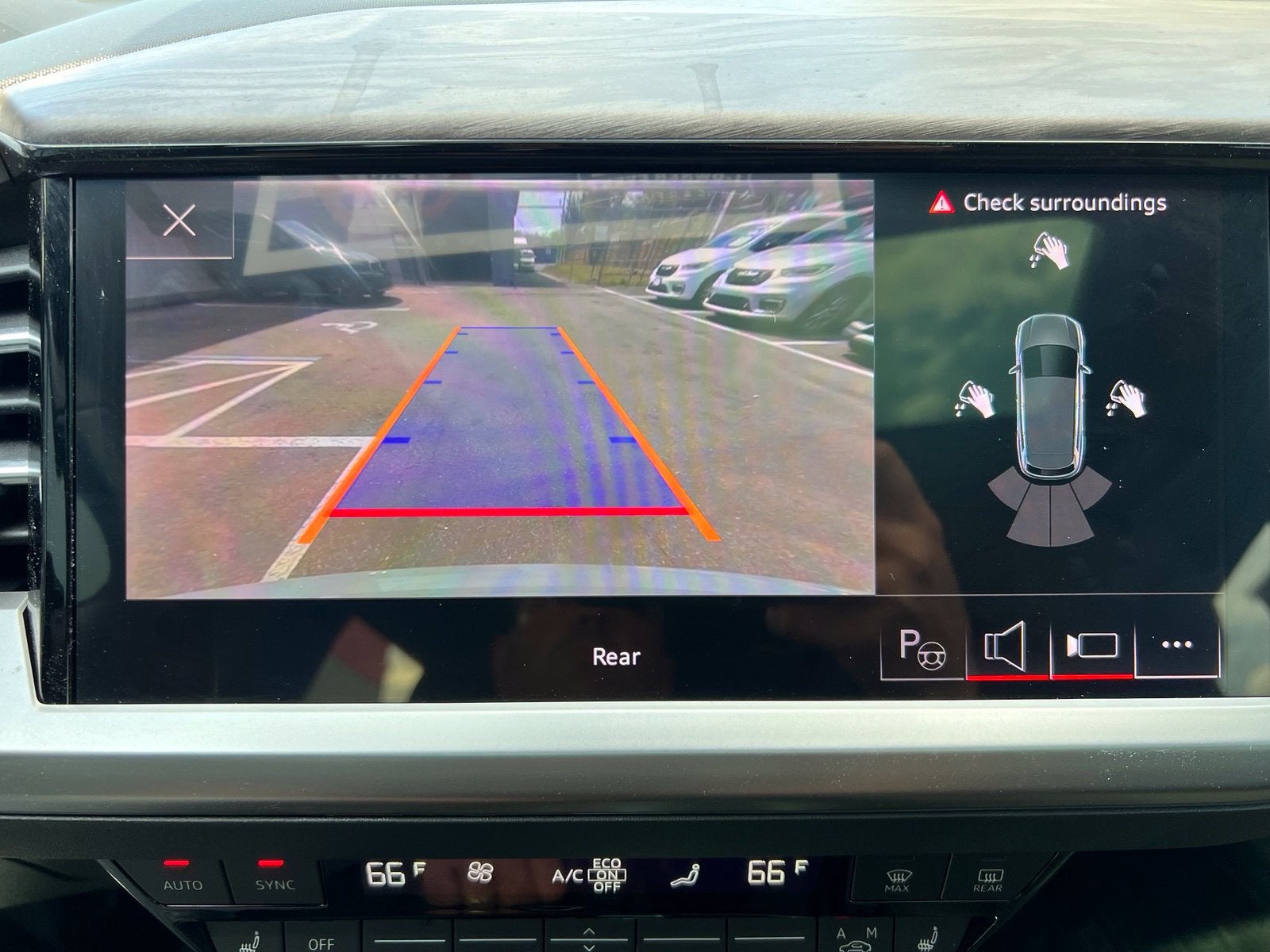 2024 Audi Q4 e-tron Premium Plus