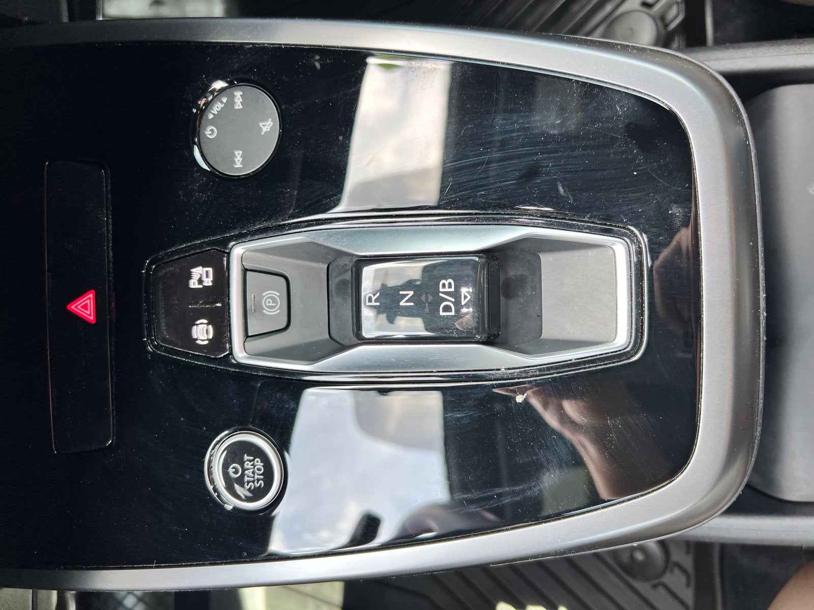 2024 Audi Q4 e-tron Premium Plus