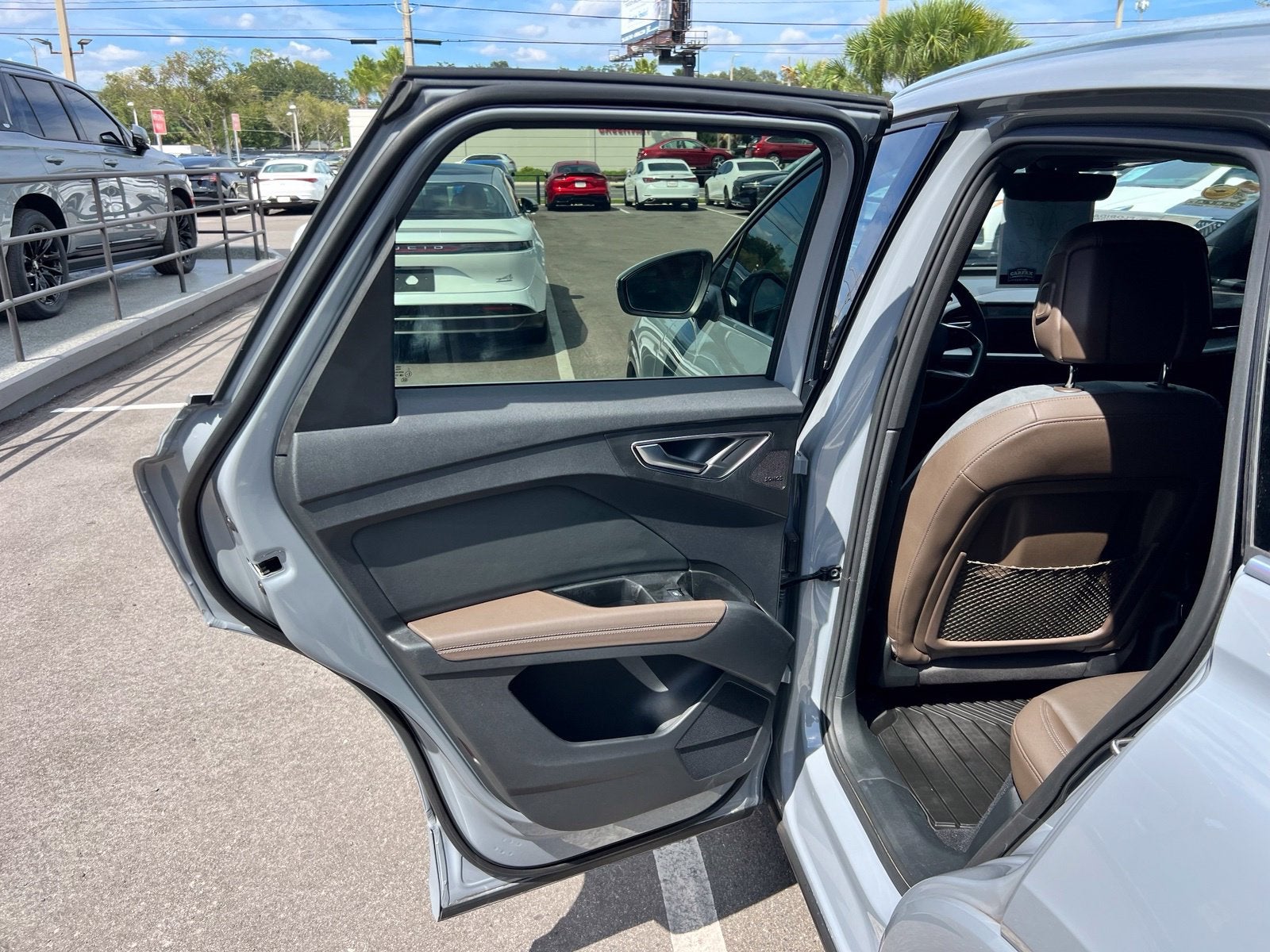 2024 Audi Q4 e-tron Premium Plus