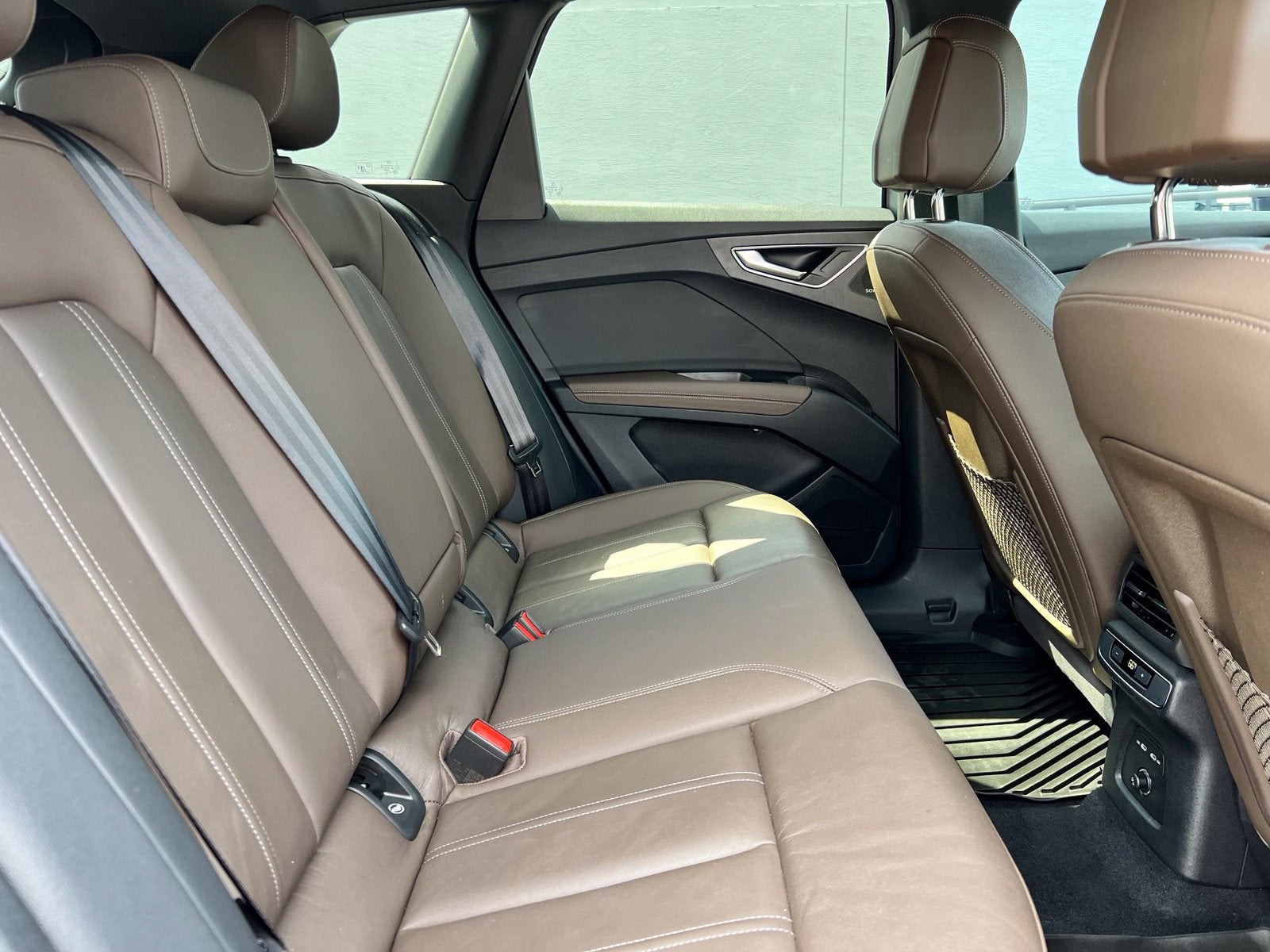 2024 Audi Q4 e-tron Premium Plus