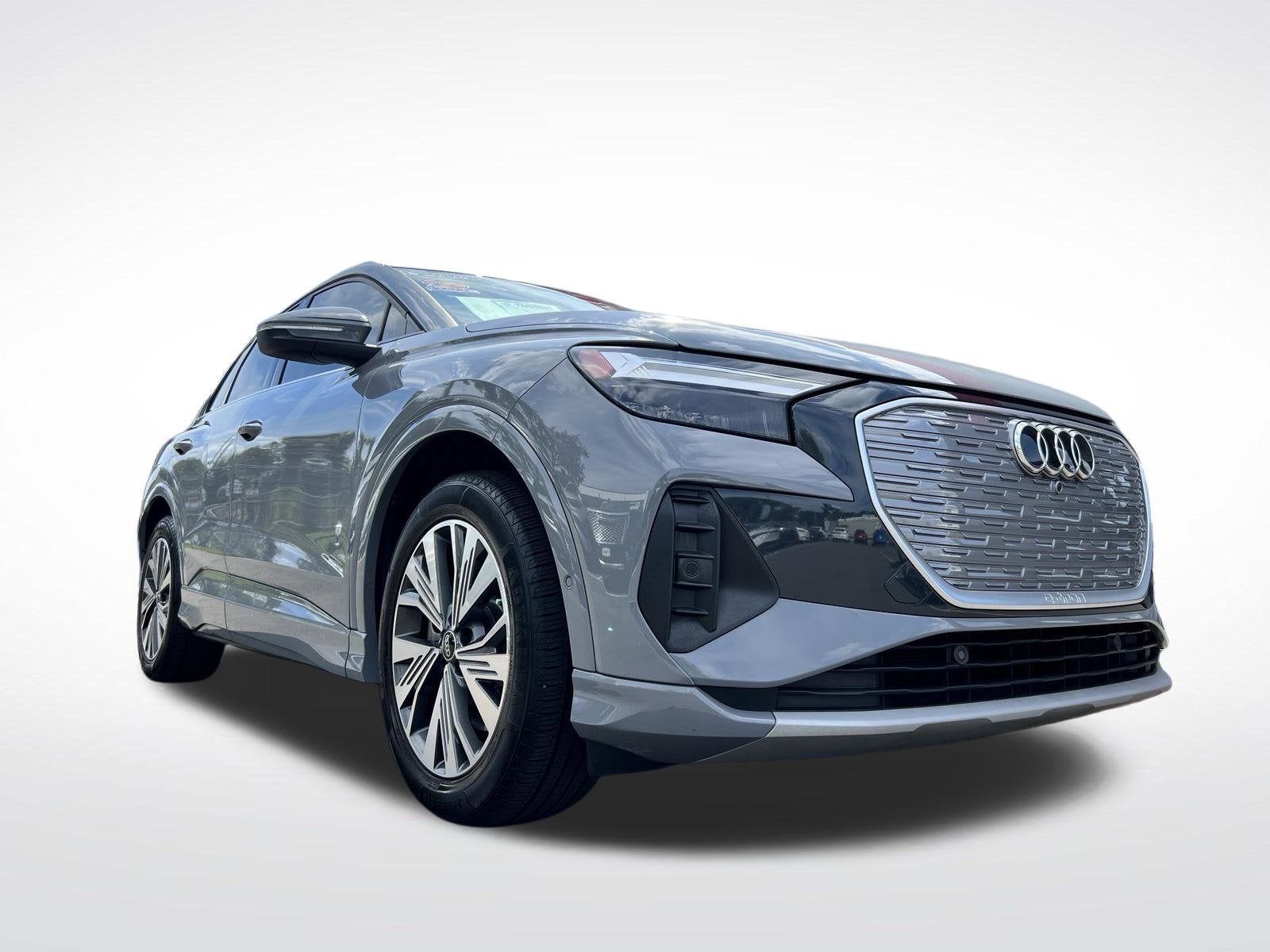 2024 Audi Q4 e-tron Premium Plus