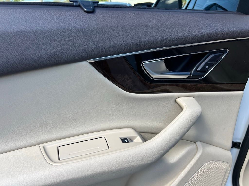 2017 Audi Q7 3.0T Premium Plus quattro