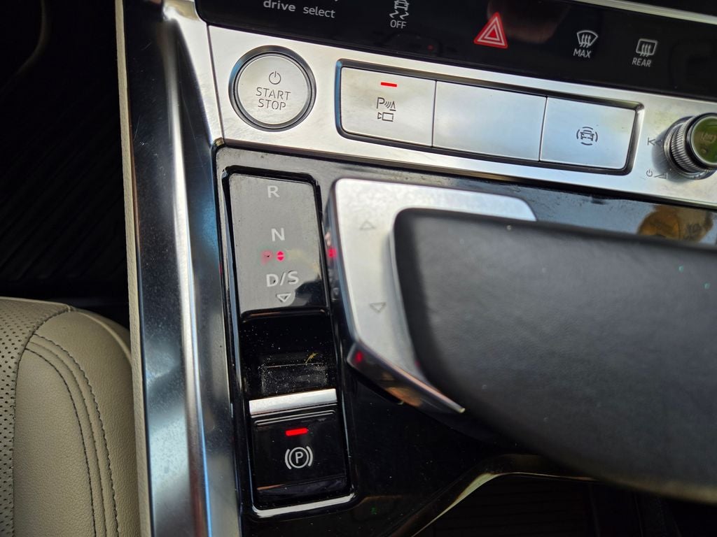 2019 Audi e-tron Premium Plus quattro