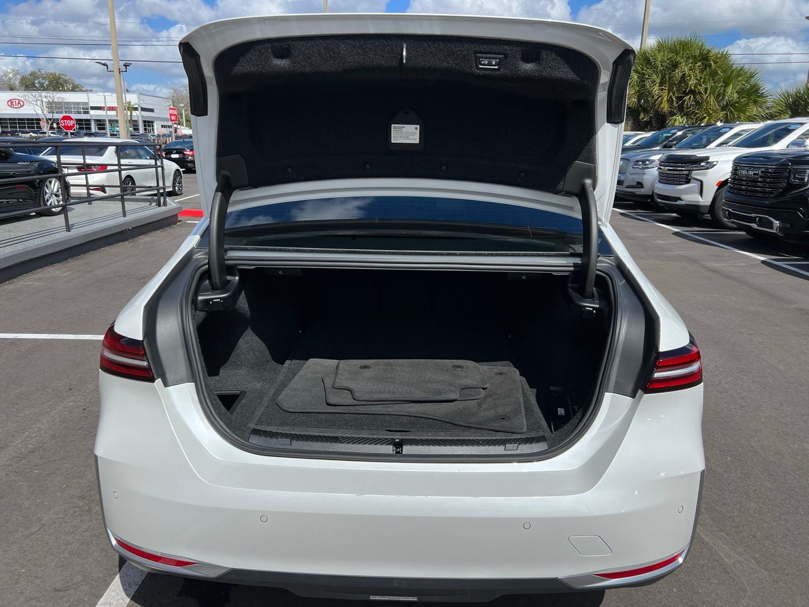 2024 BMW 5 Series 530i