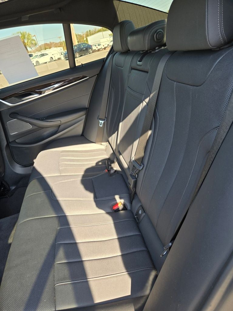 2021 BMW 5 Series 530i