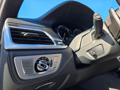 2018 BMW 7 Series 740e xDrive iPerformance