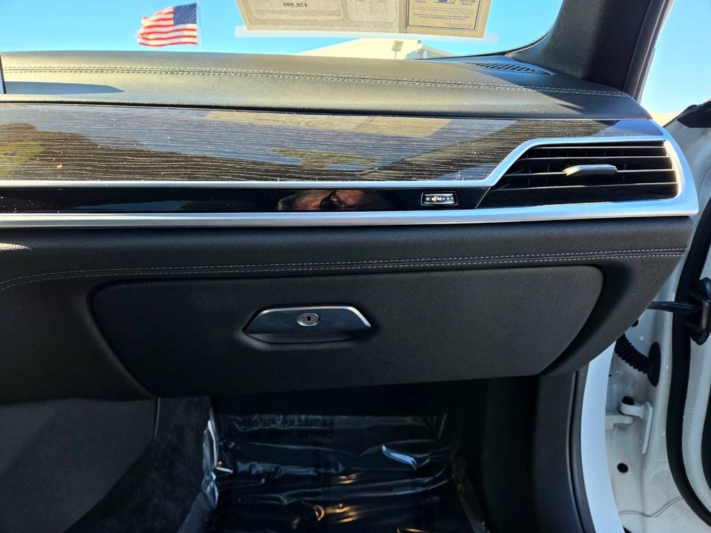 2018 BMW 7 Series 740e xDrive iPerformance