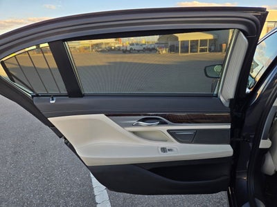 2020 BMW 7 Series 740i