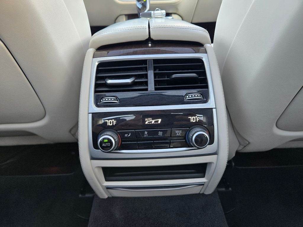 2020 BMW 7 Series 740i