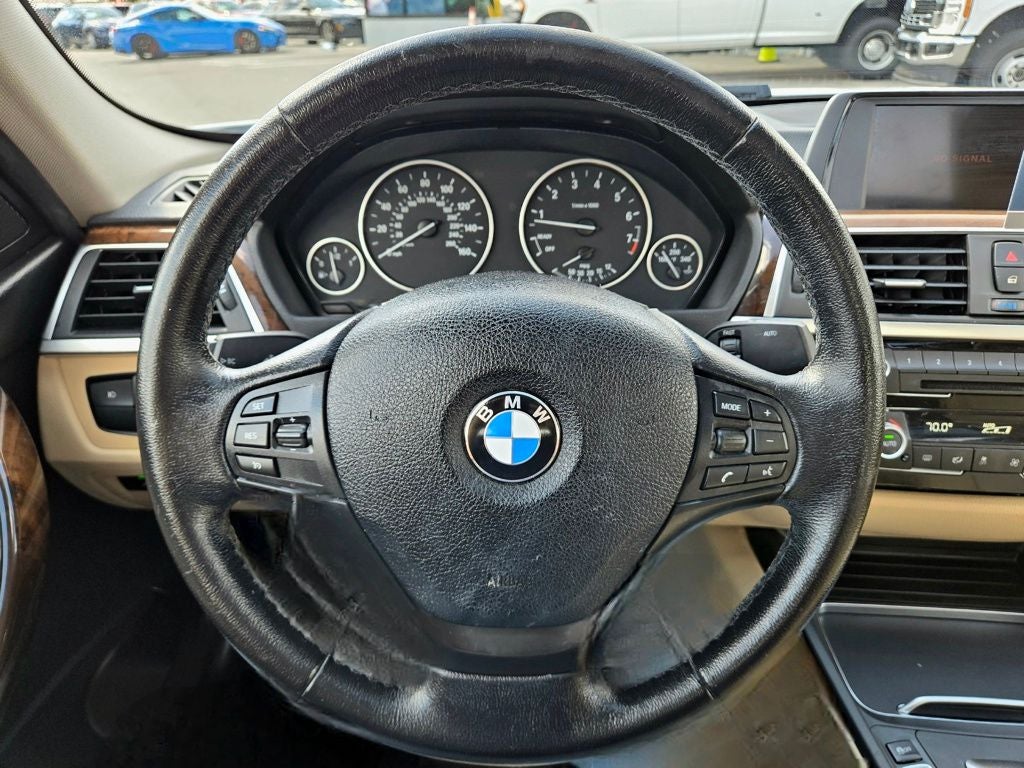 2018 BMW 3 Series 320i
