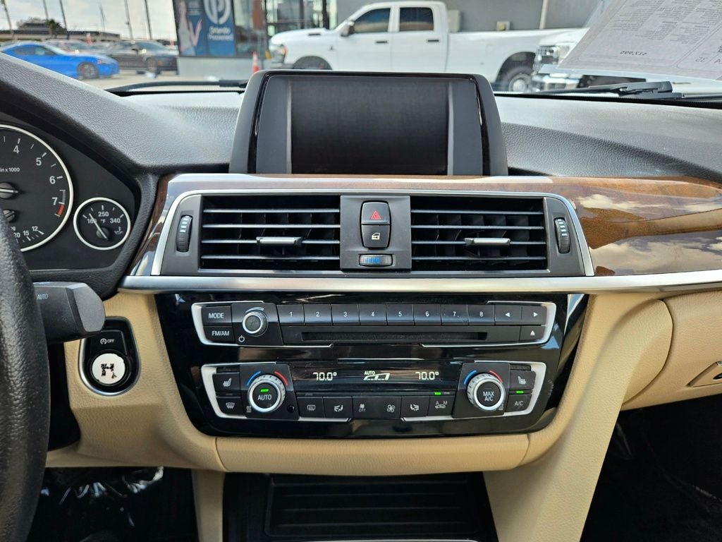 2018 BMW 3 Series 320i